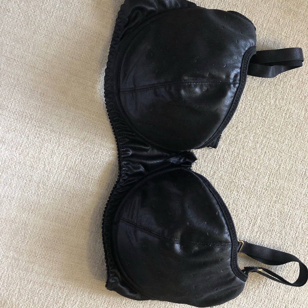 36b black bra